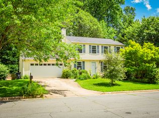 5919 Oak Ridge Ct, Burke, VA 22015