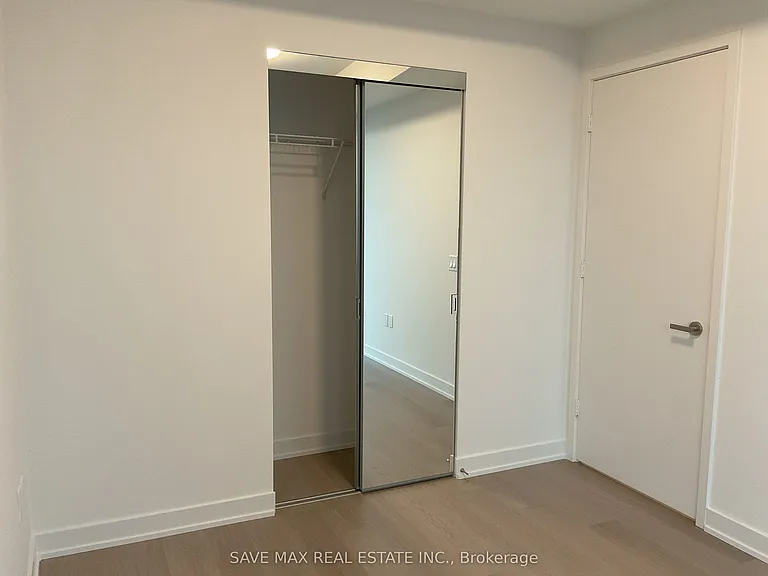 448 Burnhamthorpe Rd W #1312 — Photo 12