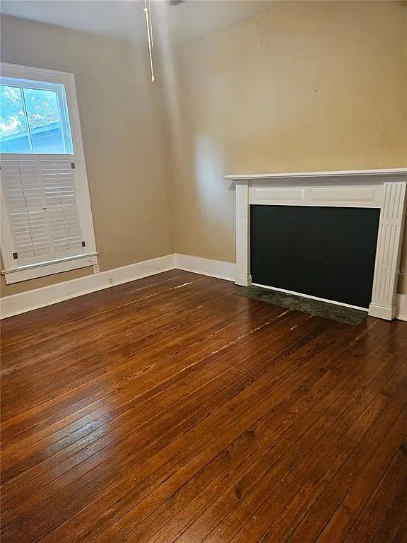 1 bed, 1.0 bath, 750 sqft, $1,295 — Photo 1