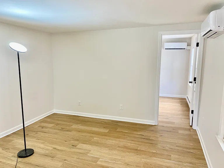 26 Clinton St #1 — Photo 11