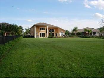 2nd image of 347 Lake Crest Ct