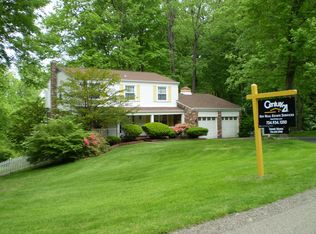 208 Timberyoke Dr, Coraopolis, PA 15108