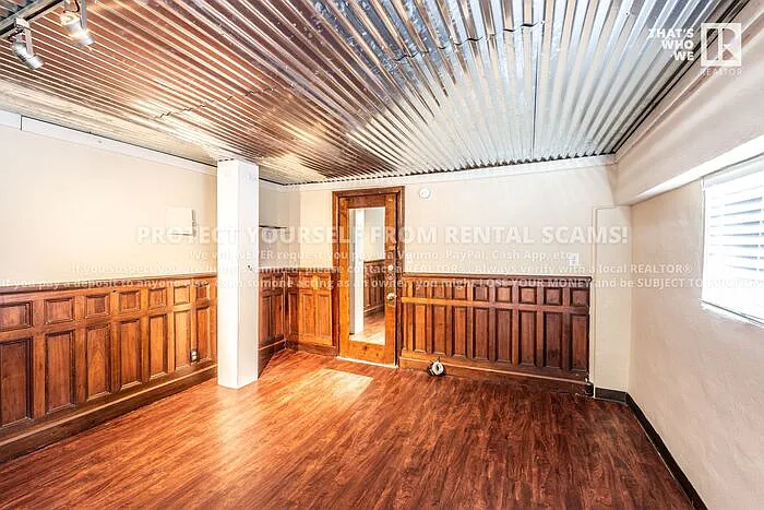 311 N Eureka Aly #A — Photo 4