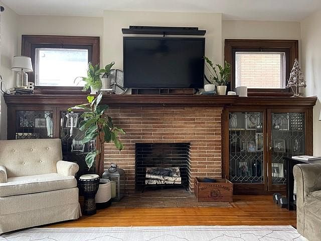 1st image of 209 Richmond Ave Floor 2