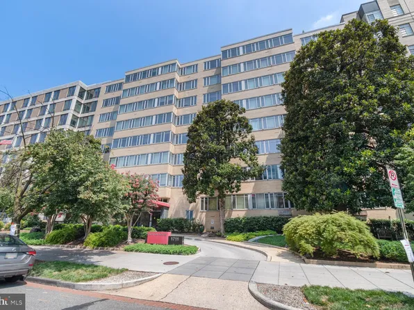 1711 Massachusetts Ave NW #323, Washington, DC 20036