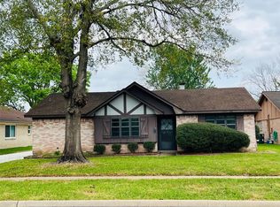 1846 Michele Dr, Sugar Land, TX 77498