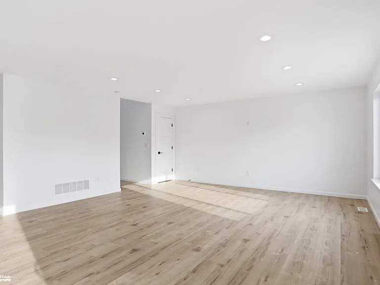 336 W Ashbrook Dr — Photo 24