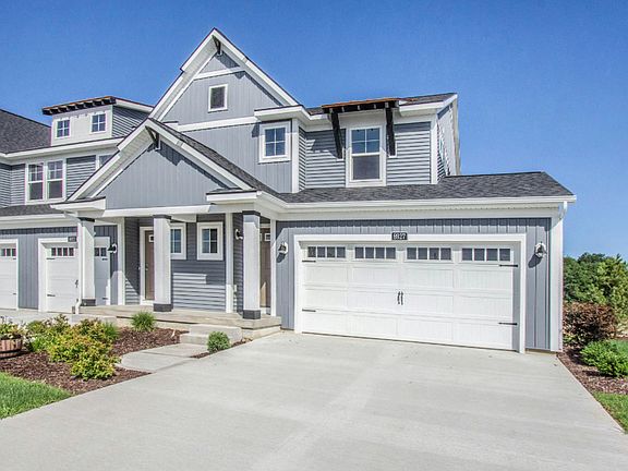 3rd image of 8927 Barrington Ln #38