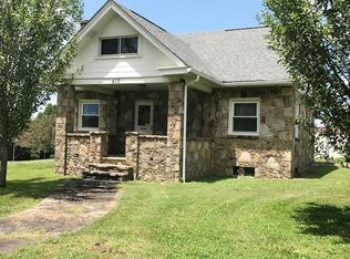 418 Edwards St, Derry Twp, PA