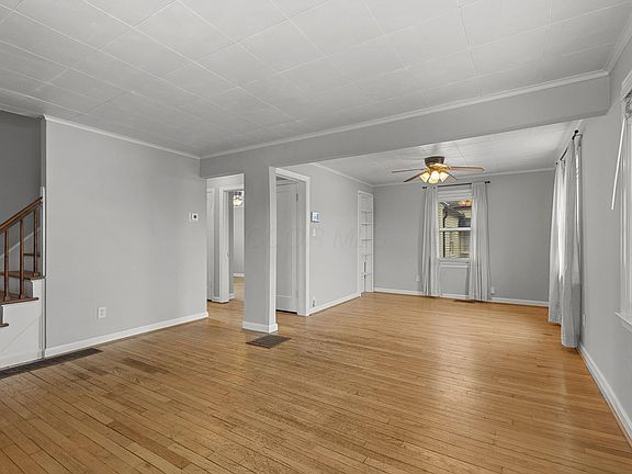 2nd image of 911 Kinnear Rd