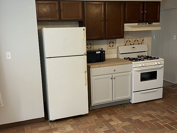 4th image of 108 Park St #3