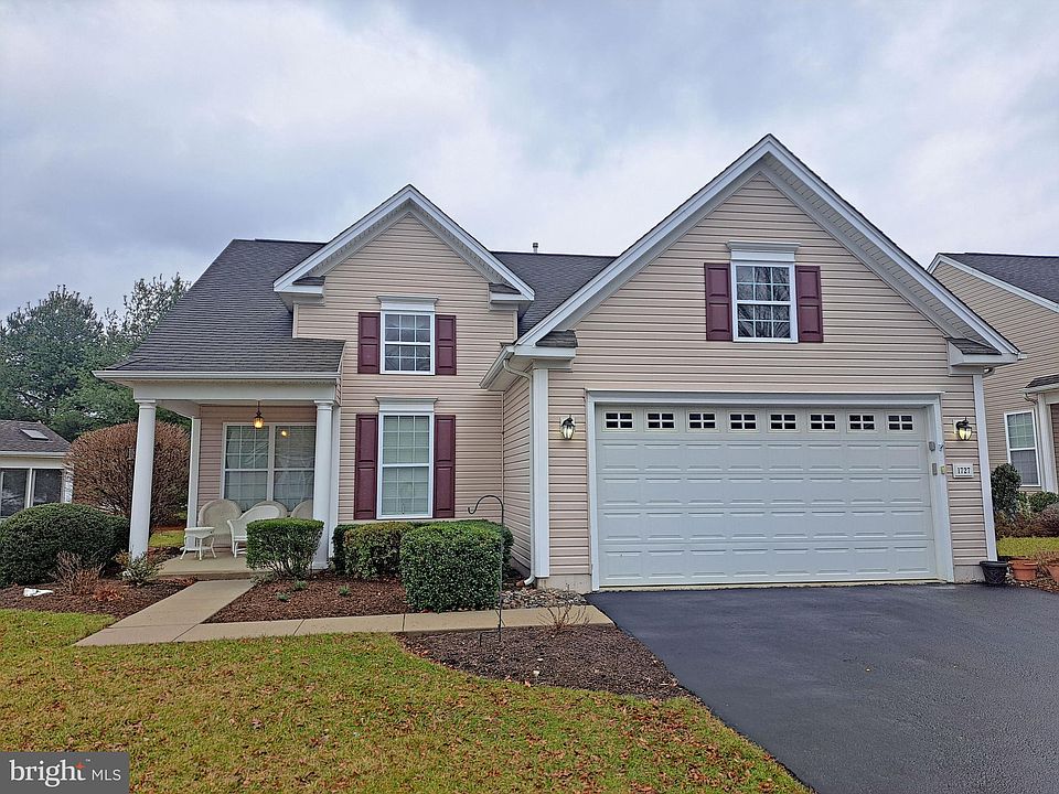 1st image of 1727 Wisteria Way