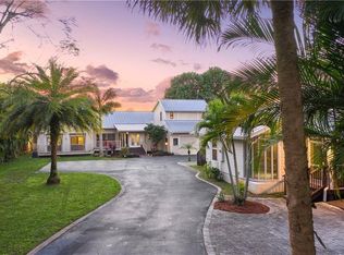 6890 SW Gaines Ave, Stuart, FL 34997