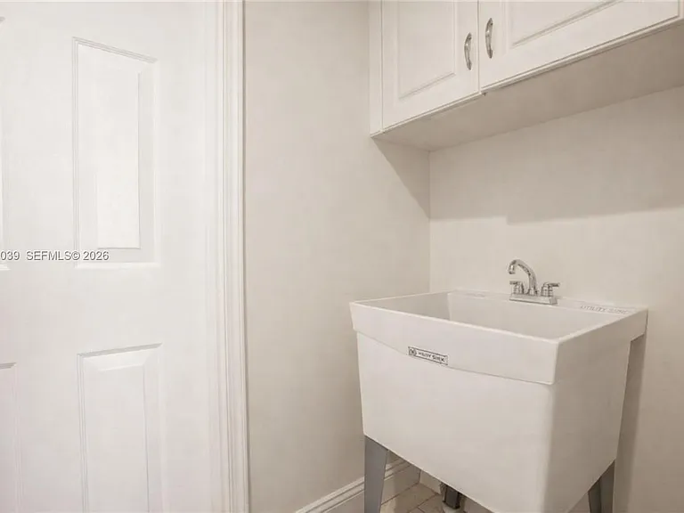 777 Tanglewood Cir — Photo 22