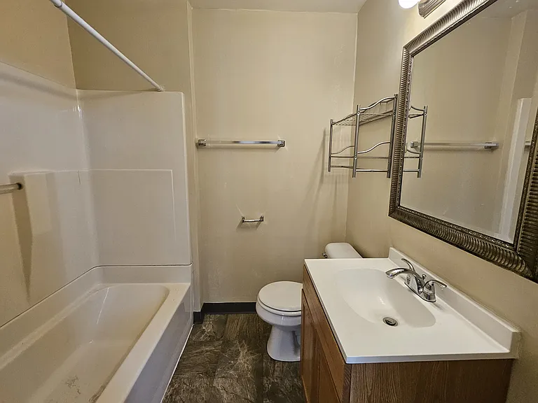 201 Amabell St #2F — Photo 15