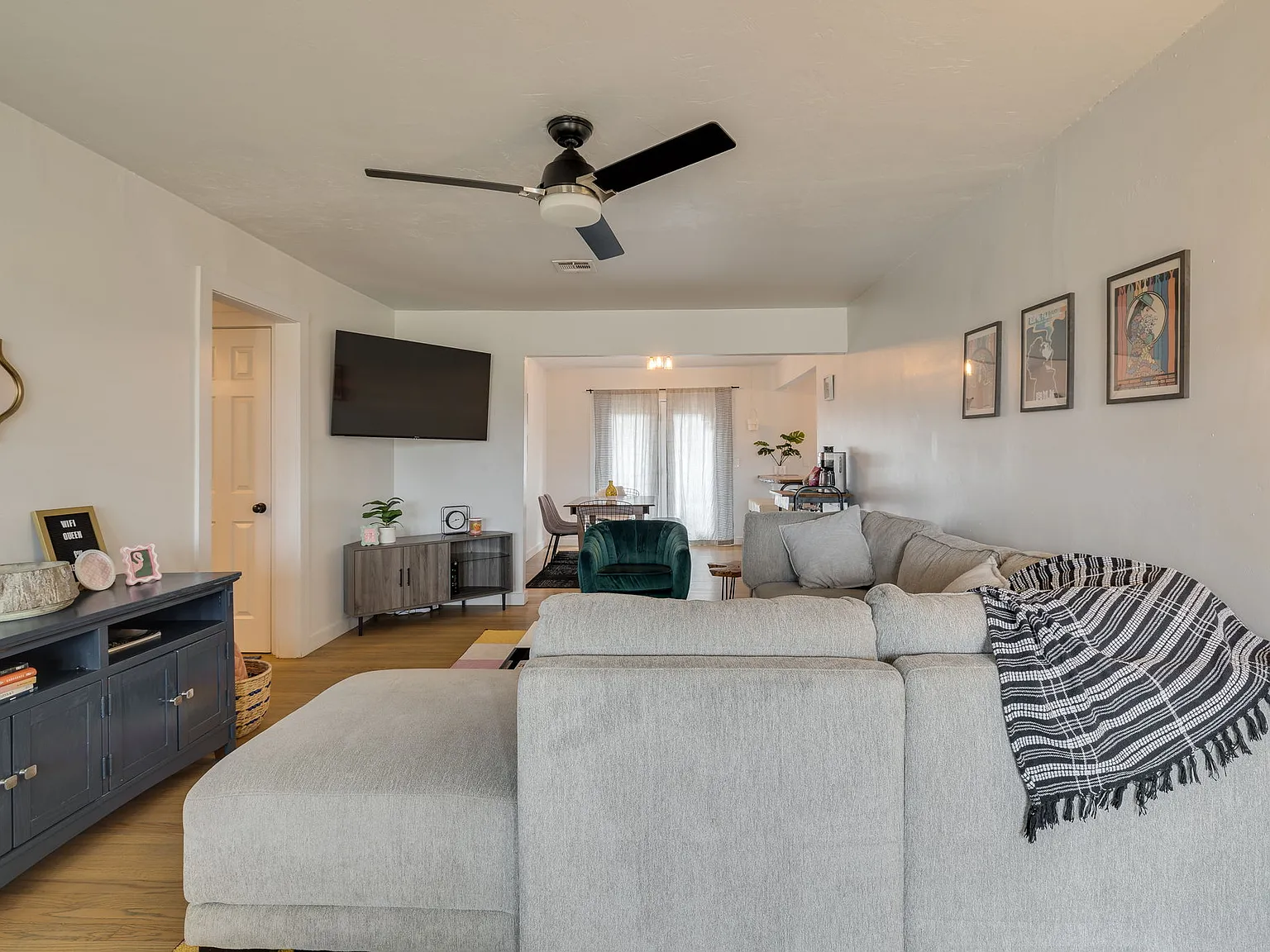 3 bed, 1165 sqft, $1,550 — Photo 3