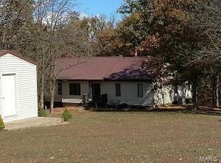 13016 Whispering Oak Pl, New London, MO 63459