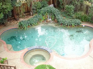 933 Hickory Ct, Fairfield, CA 94533