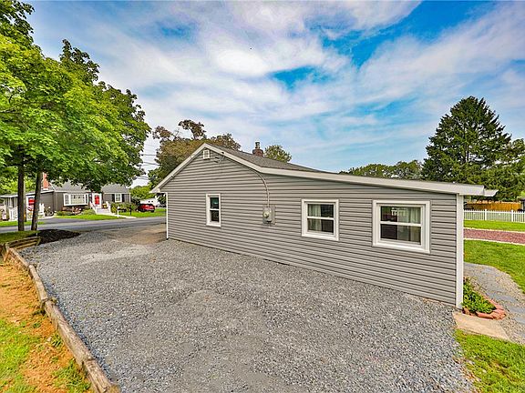 5th image of 1403 Richmond Rd