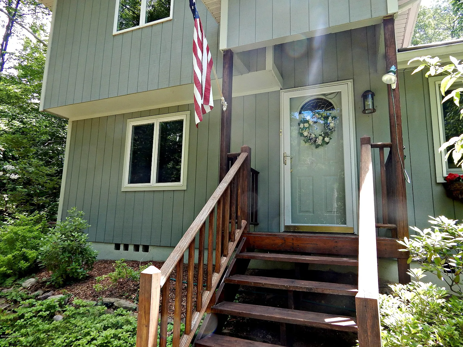 1120 Stonewall Dr photo 1