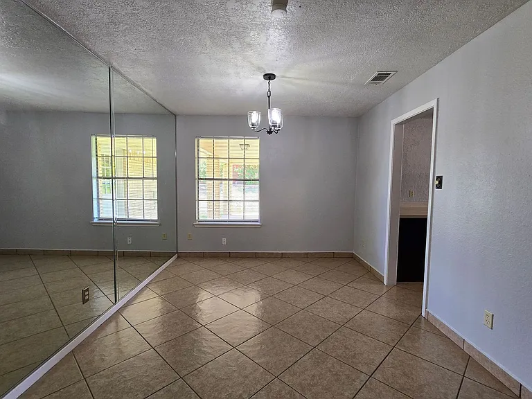230 Mighty Oak Ln — Photo 11