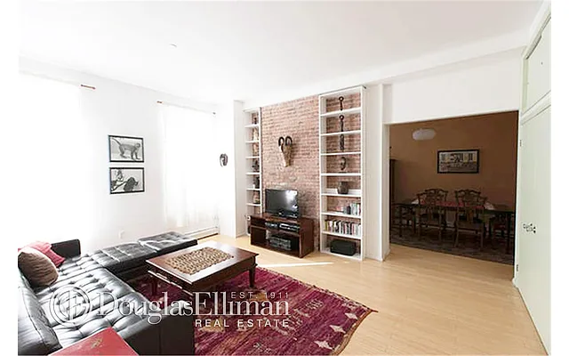 Rented by Douglas Elliman | media 17