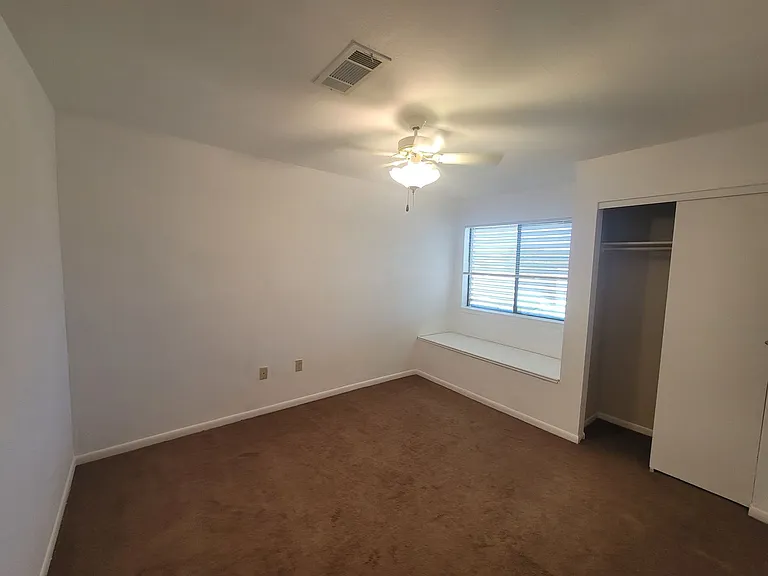 7523 Beaudelaire Cir — Photo 15