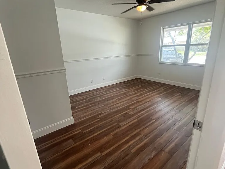2227 Nottingham Rd — Photo 31