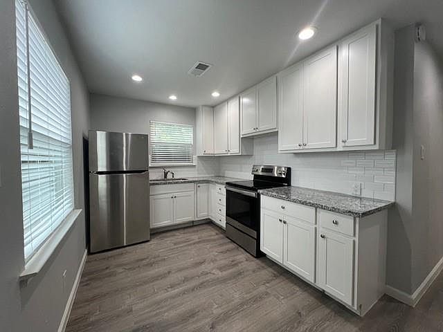 1st image of 304 Oak St #S