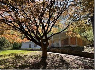 4 Deer Ln, Hopewell Junction, NY 12533