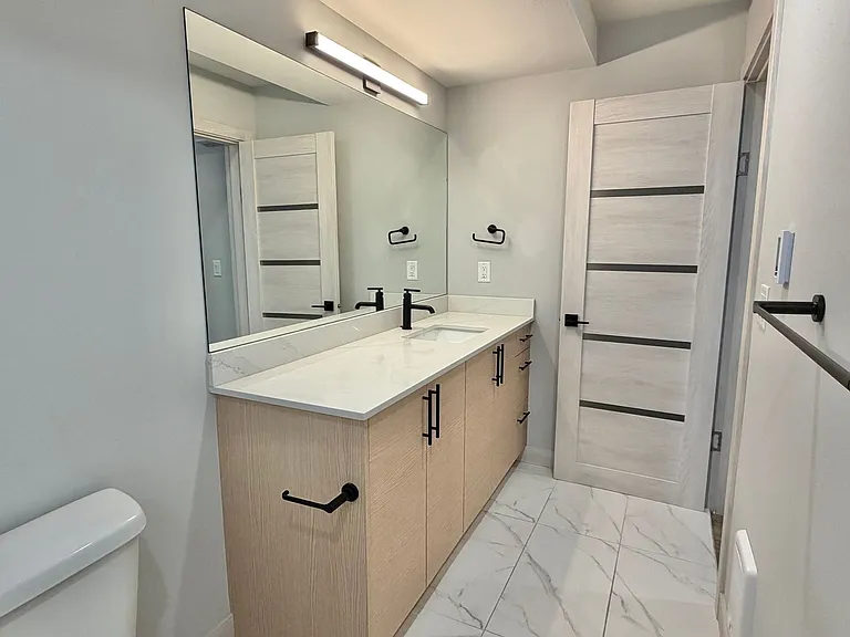 4526 Delridge Way SW #F — Photo 15
