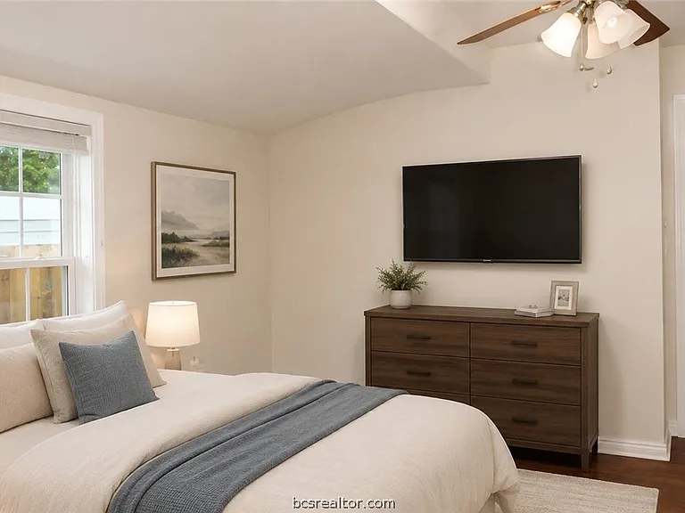 4660B Raymond Stotzer Pkwy — Photo 7