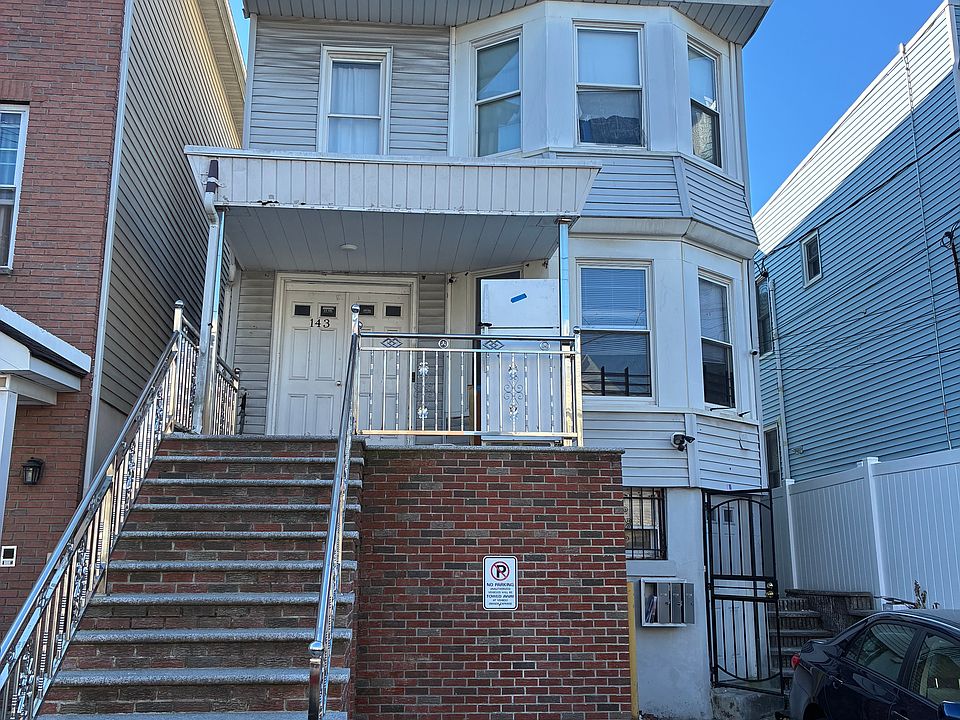 1st image of 143 Ege Ave #1