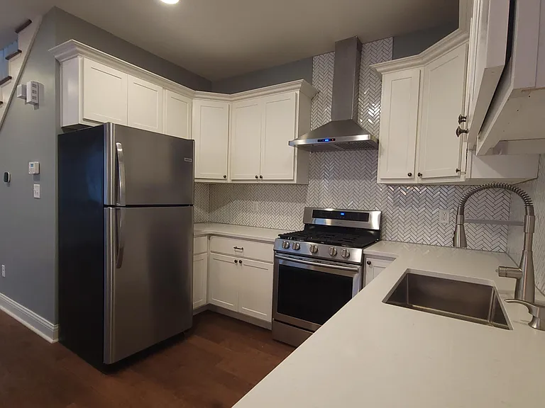 3123 Broadway St — Photo 22