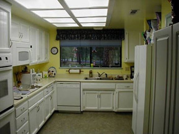 Sparkling  kitchen
