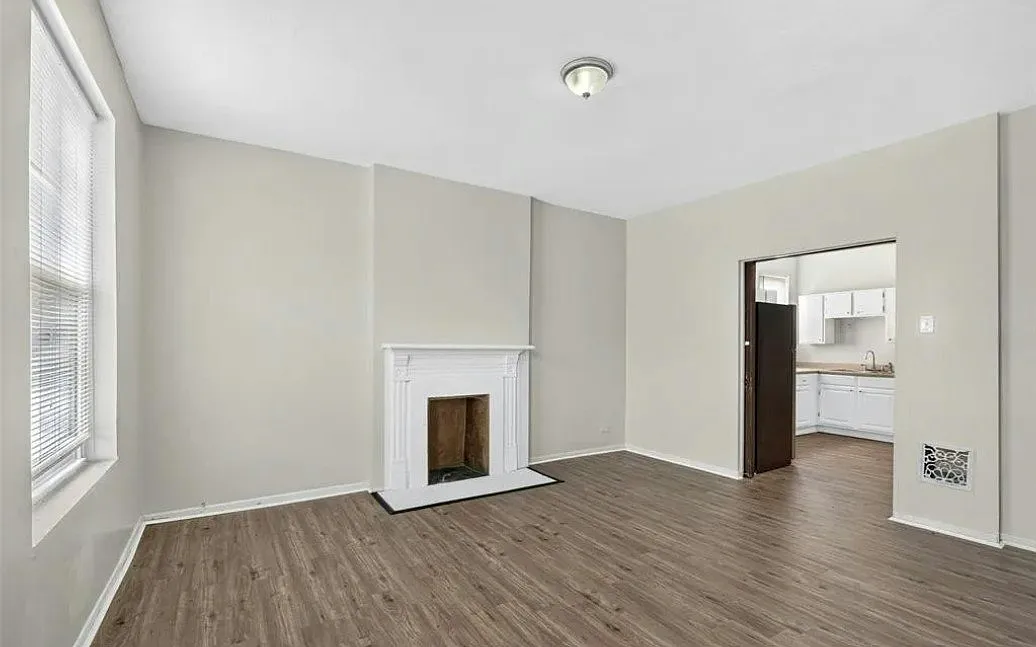 3829 South Compton Avenue, Unit A — Photo 2