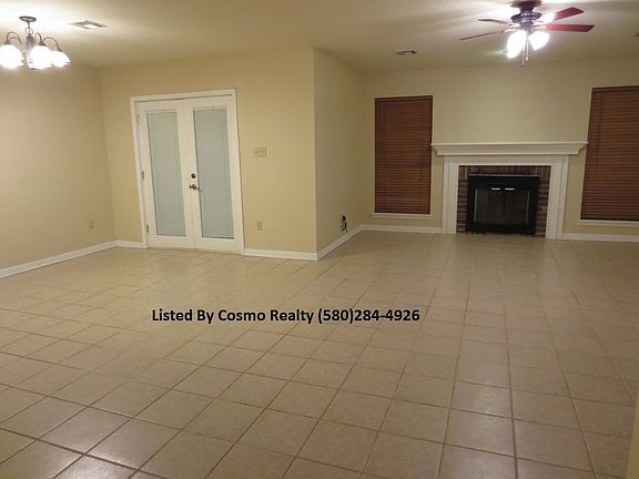 4th image of 3602 NE Montfort Dr