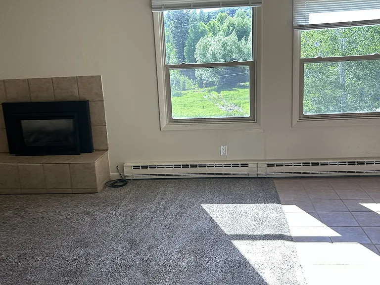 738 N Grand St — Photo 3