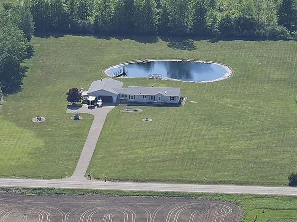 215 Brown City Rd, Imlay City, MI 48444