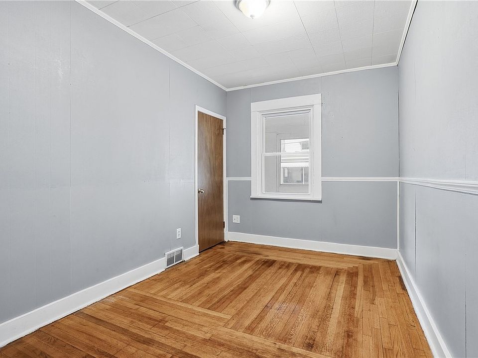 22nd image of 3412 Gleason St