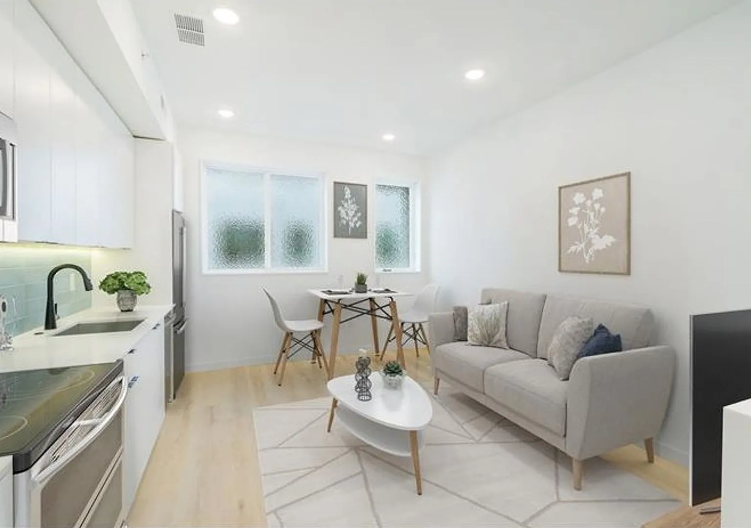 2720 N Hope St — Photo 2