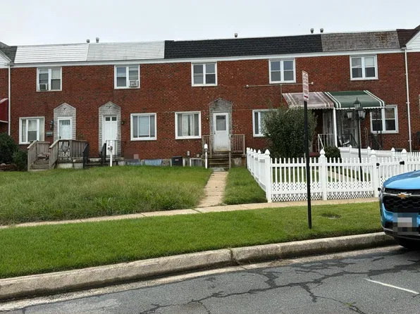 7823 Scholar Rd, Dundalk, MD 21222
