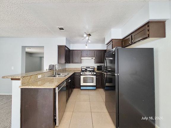 5th image of 9404 Hershey Ln