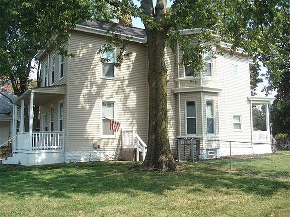 2nd image of 118 Washington Ave
