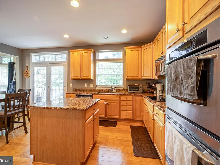 18081 Camdenhurst Dr — Photo 26