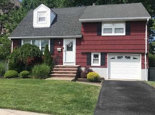 6 Cedar Dr, Rochelle Park, NJ 07662