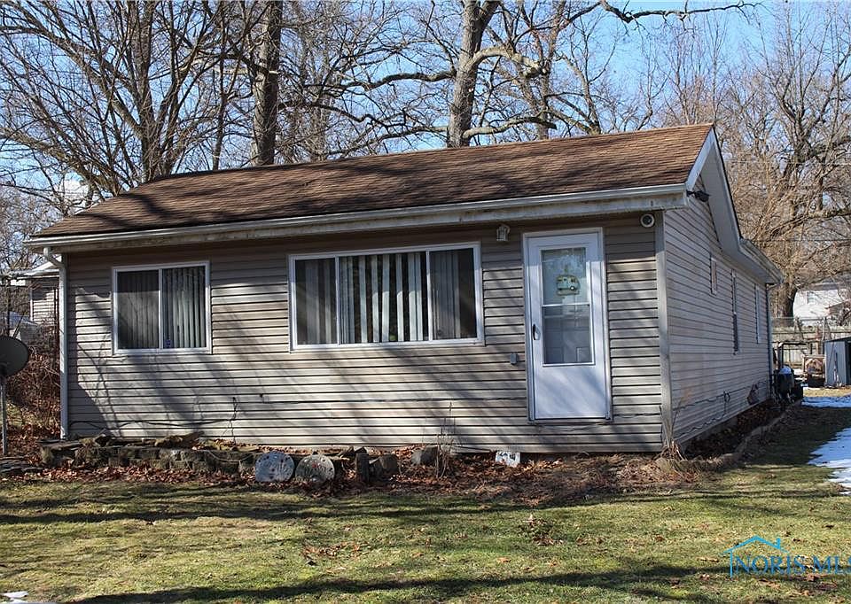 1st image of 141 Medbury St