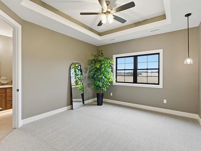 2138 E Beaumont St — Photo 21