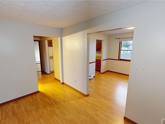 2nd image of 816 Pearson Cir Unit 5