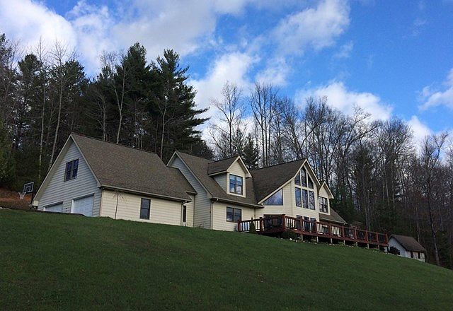 1st image of 207 Capital City Dr